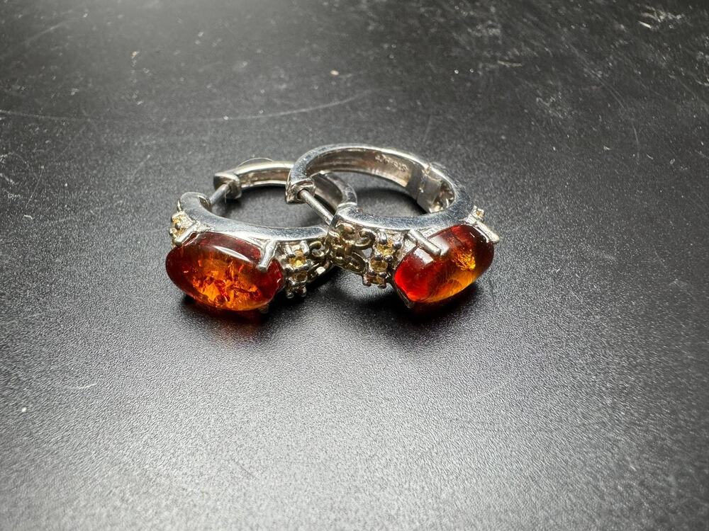 STS 925 Sterling Silver Amber Hoop Earrings Oval Gemstone Filigree Detailed Gold